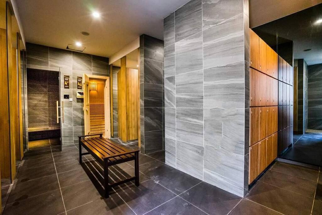 Seaview#Warmth#Netflix#Privatebathtub#Seasideluxurycondo#Imperioresidence Malakka Dış mekan fotoğraf